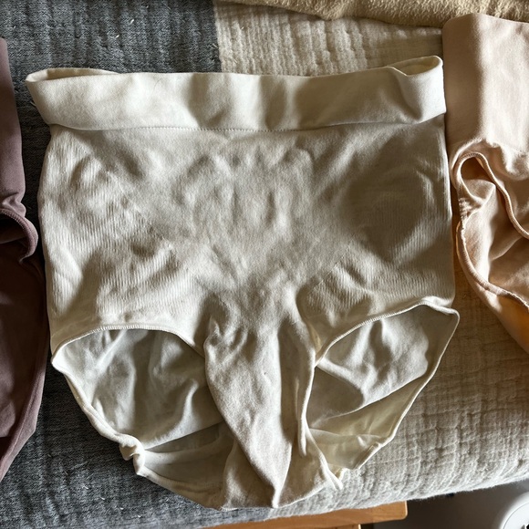 Skims core control set of three - Picture 3 of 4